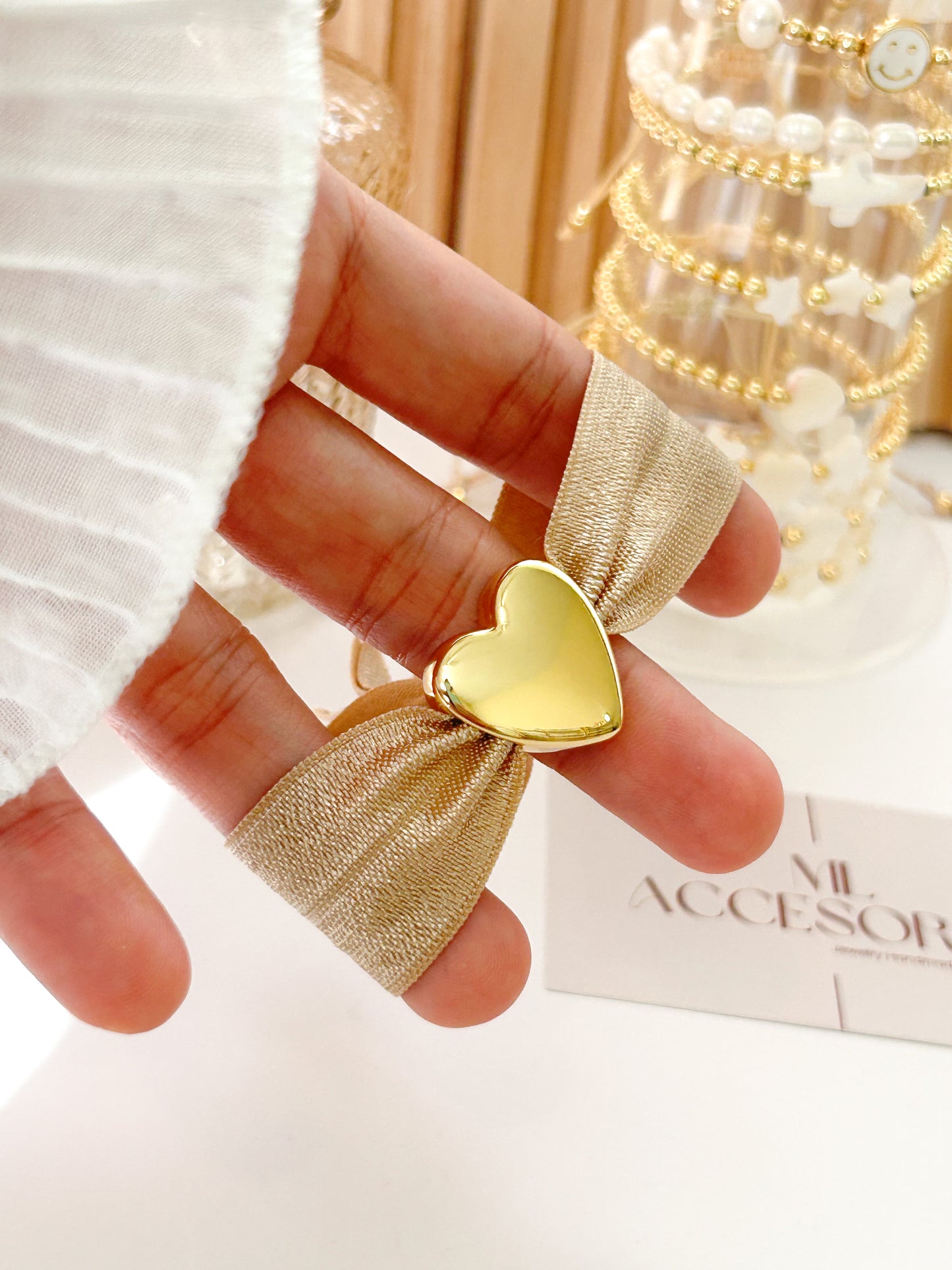 Amore Gold Heart Elastic Bracelet