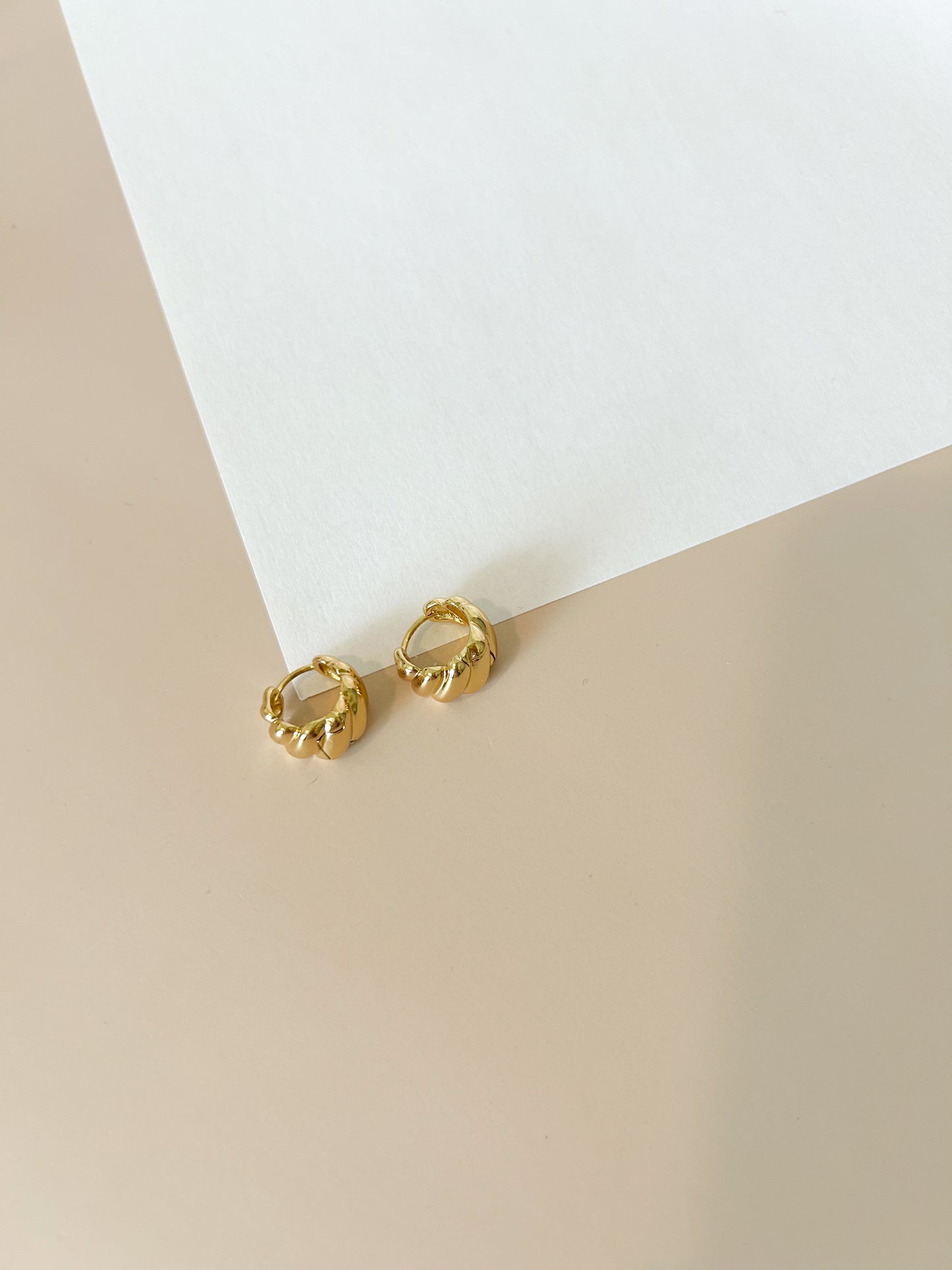 Twist Hoops