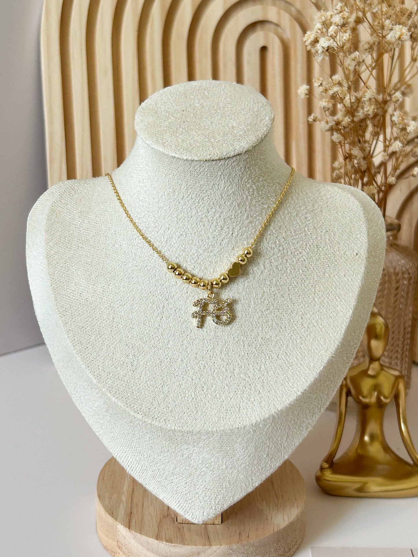 Fe Necklace