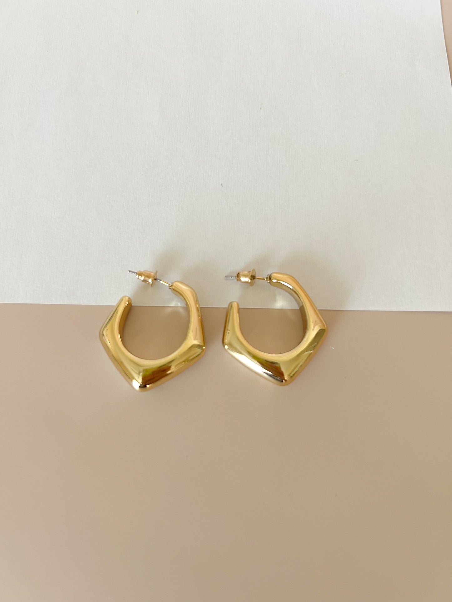 Bold Flow Hoops