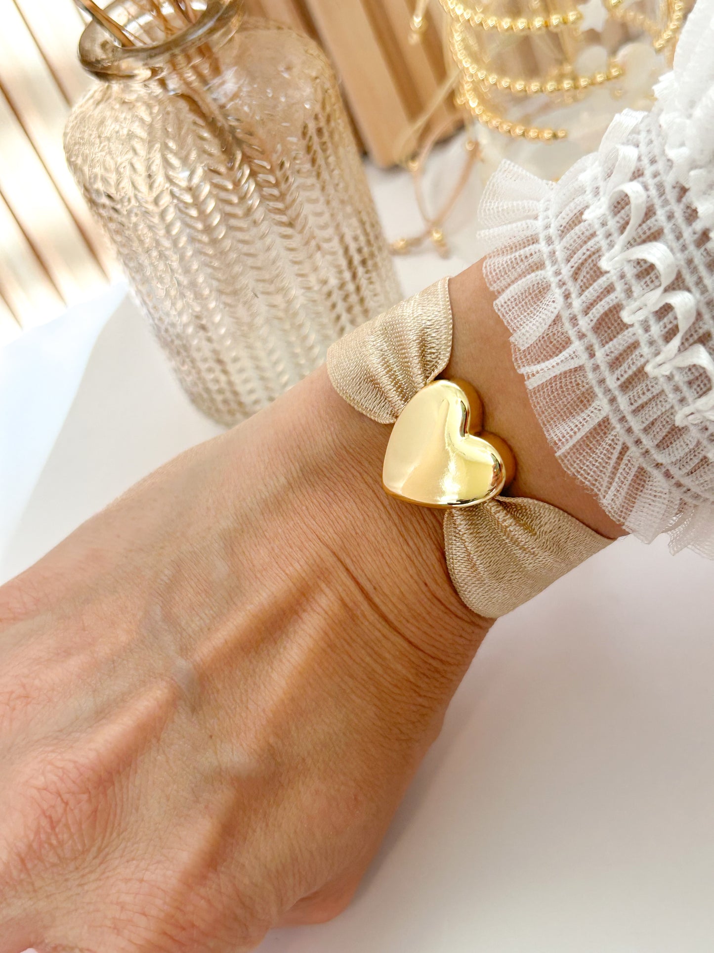 Amore Gold Heart Elastic Bracelet