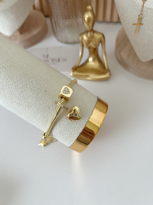 Golden Heart Charm Bracelet